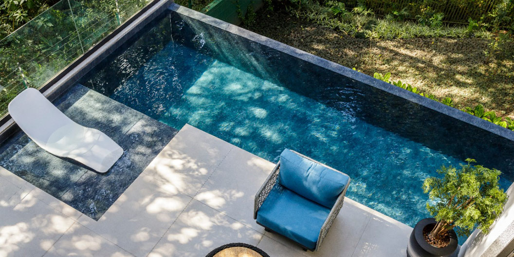 Piscine miroir